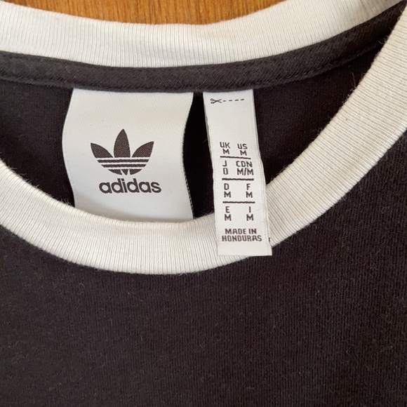 Men’s Adidas black and white Tshirt - Picture 4 of 5